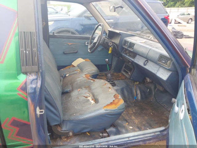 1985 Toyota Pickup 1/2 Ton Rn55 მანქანა იყიდება აუქციონზე, vin: JT4RN55R9F0110146, აუქციონის ნომერი: 45241218
