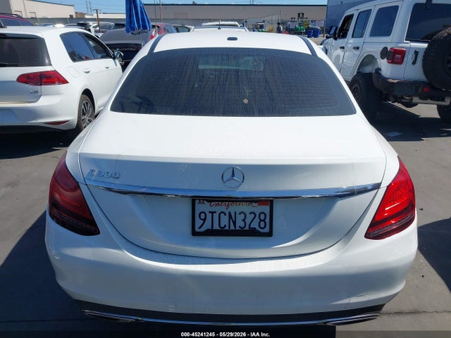 45241245 :رقم المزاد ، 55SWF8DB9KU316454 vin ، 2019 Mercedes-benz C 300 مزاد بيع