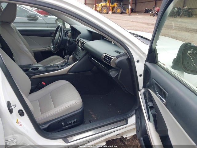 Продажа на аукционе авто 2016 Lexus Is 200t, vin: JTHBA1D28G5013212, номер лота: 45241267