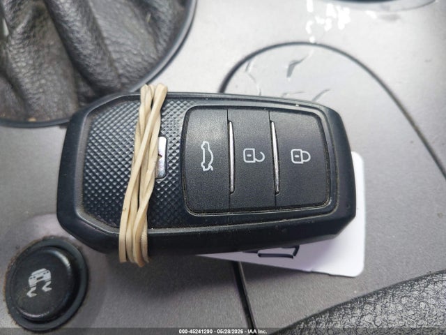 45241290 :رقم المزاد ، 1G1YY26UX65126792 vin ، 2006 Chevrolet Corvette مزاد بيع