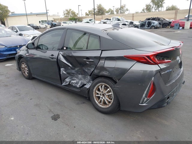 JTDKARFP0H3067190 Toyota Prius Prime Premium