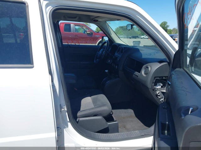 2012 Jeep Patriot Latitude მანქანა იყიდება აუქციონზე, vin: 1C4NJRFB0CD718337, აუქციონის ნომერი: 45241332