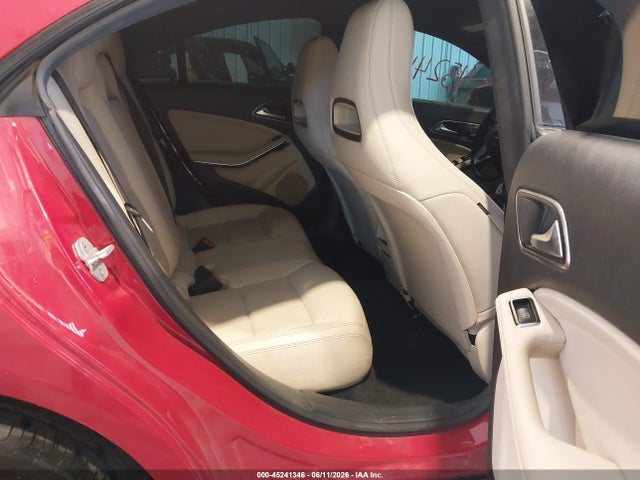 WDDSJ4EB1EN123085 Mercedes-Benz CLA 250