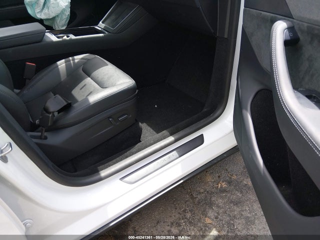 Auction sale of the 2026 Tesla Model Y All-wheel Drive/long Range Launch Series/premium All-wheel Drive, vin: 7SAYGDEE0TA484199, lot number: 45241361