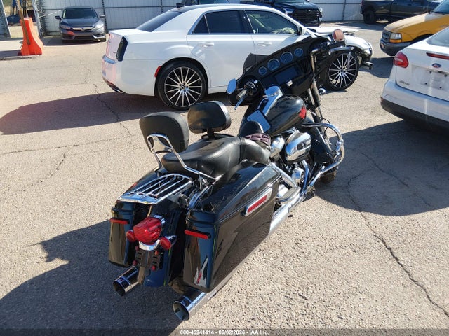 Harley-Davidson FLHT 2019 1HD1FVC22KB676680 Image 3