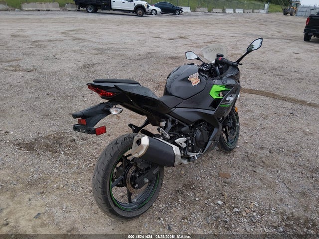 Kawasaki EX400 2023 JKAEXKH13PDAP0392 Image 4