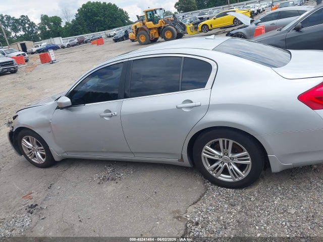 45241484 :رقم المزاد ، JN1CV6AP7FM502814 vin ، 2015 Infiniti Q40 مزاد بيع
