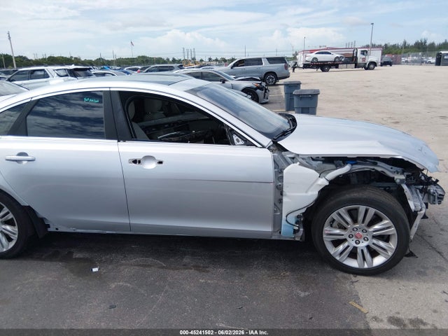 2018 Jaguar Xf 30t Premium მანქანა იყიდება აუქციონზე, vin: SAJBD4GX8JCY67364, აუქციონის ნომერი: 45241502