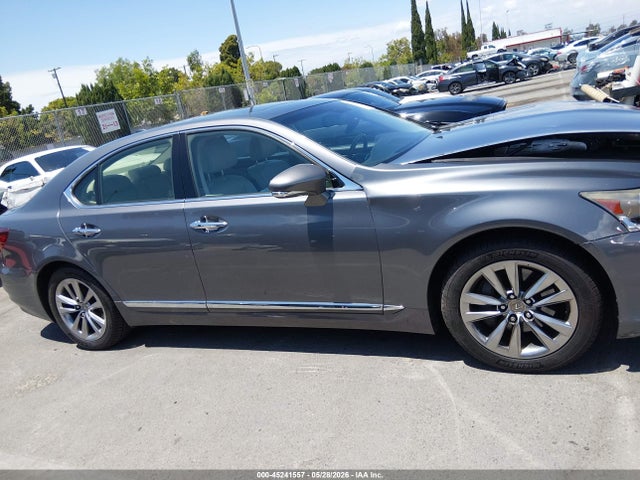 Lexus LS 460 2014 JTHBL5EF2E5132129 Image 13