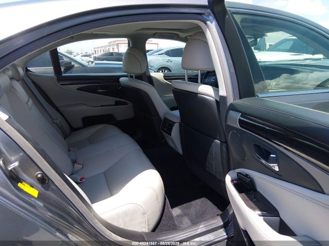 Lexus LS 460 2014 JTHBL5EF2E5132129 Image 8