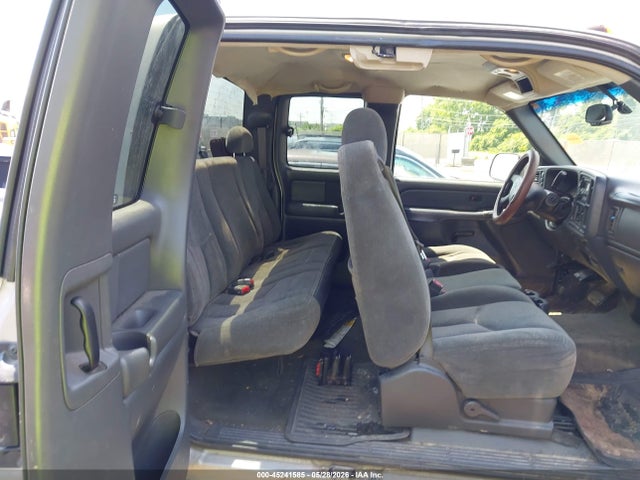 Продаж на аукціоні авто 2004 Chevrolet Silverado 2500hd Ls, vin: 1GCHK29U84E229162, номер лоту: 45241585