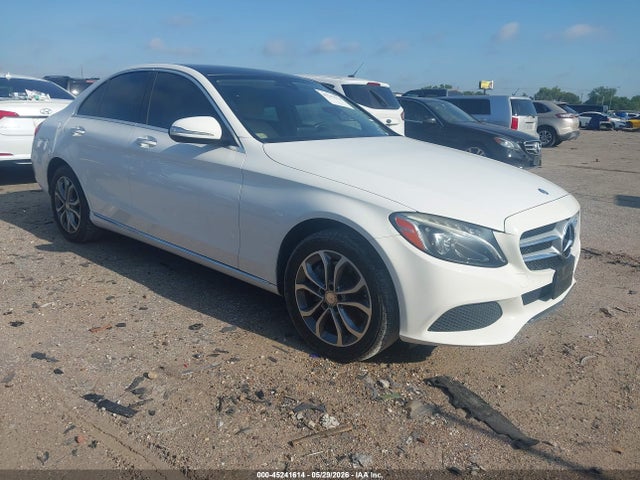 45241614 :رقم المزاد ، 55SWF4KB2FU006728 vin ، 2015 Mercedes-benz C 300 4matic مزاد بيع