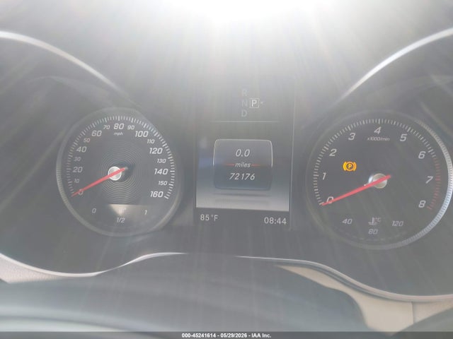 2015 Mercedes-benz C 300 4matic მანქანა იყიდება აუქციონზე, vin: 55SWF4KB2FU006728, აუქციონის ნომერი: 45241614