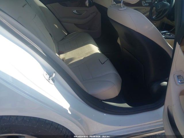 2015 Mercedes-benz C 300 4matic მანქანა იყიდება აუქციონზე, vin: 55SWF4KB2FU006728, აუქციონის ნომერი: 45241614