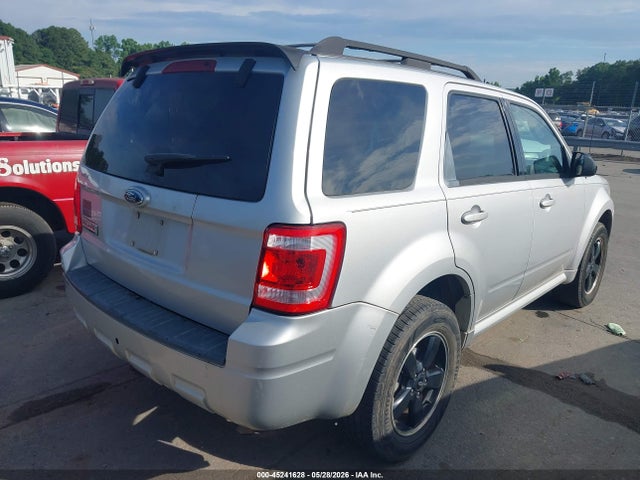 45241628 :رقم المزاد ، 1FMCU03739KD08447 vin ، 2009 Ford Escape Xlt مزاد بيع