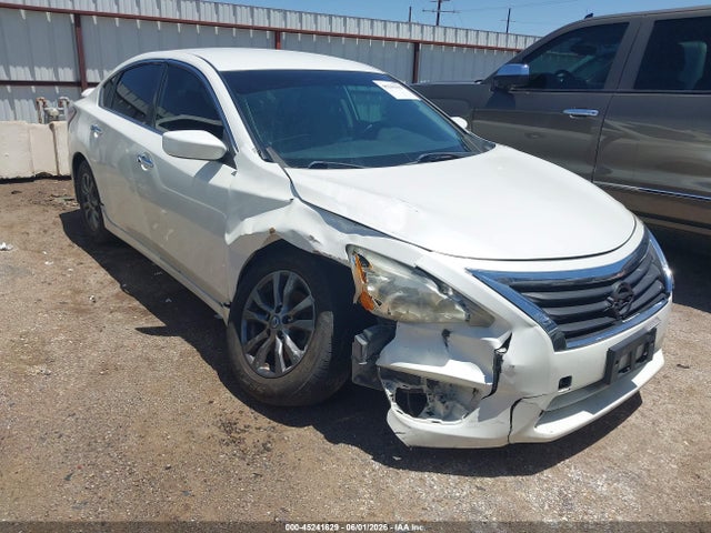 Auction sale of the 2015 Nissan Altima 2.5 S, vin: 1N4AL3AP9FC464927, lot number: 45241629
