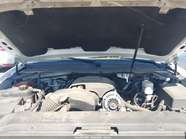 45241636 :رقم المزاد ، 1GNSKJE70ER145015 vin ، 2014 Chevrolet Suburban 1500 Lt مزاد بيع