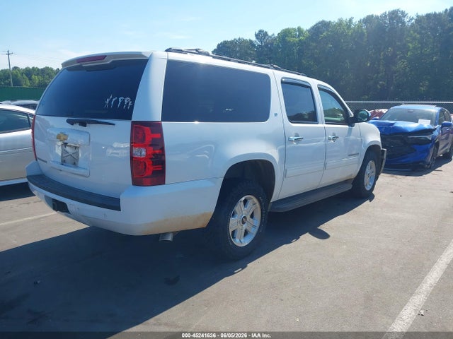 45241636 :رقم المزاد ، 1GNSKJE70ER145015 vin ، 2014 Chevrolet Suburban 1500 Lt مزاد بيع