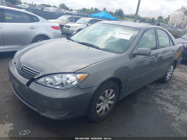 Продаж на аукціоні авто 2005 Toyota Camry Le, vin: 4T1BE32K25U571270, номер лоту: 45241669