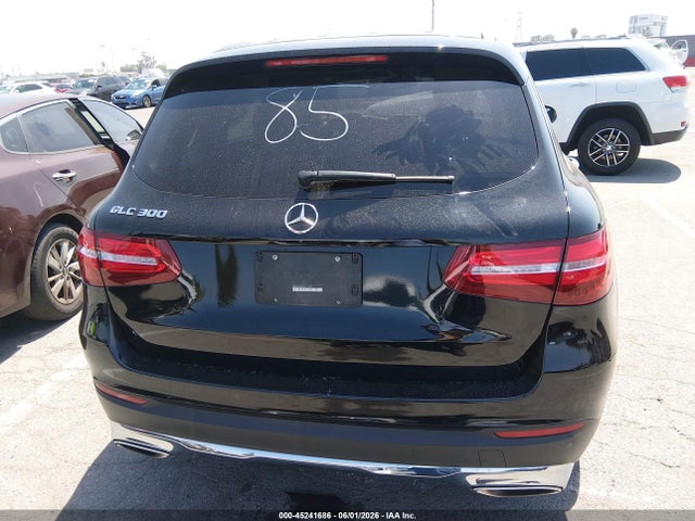 WDC0G4JBXKV117989 Mercedes-Benz GLC 300