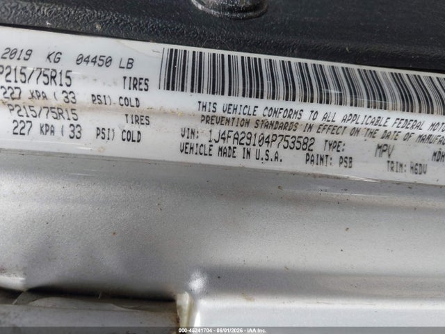 45241704 :رقم المزاد ، 1J4FA29104P753582 vin ، 2004 Jeep Wrangler Se مزاد بيع