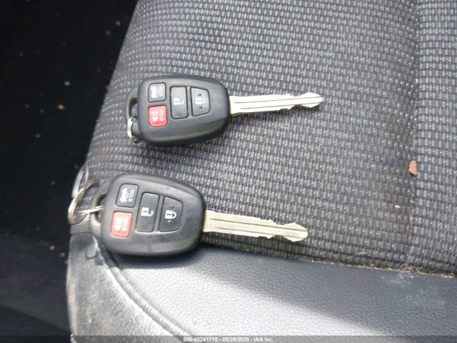 45241710 :رقم المزاد ، 2T1BURHE1GC720702 vin ، 2016 Toyota Corolla S Plus مزاد بيع
