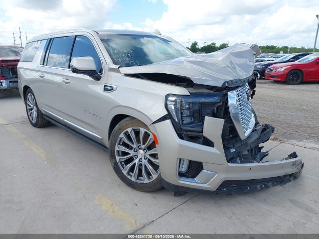 45241738 :رقم المزاد ، 1GKS2JKT8MR341040 vin ، 2021 Gmc Yukon Xl 4wd Denali مزاد بيع