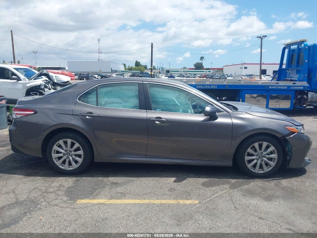 Toyota CAMRY LE 2020 4T1C11AK4LU319555 Image 13