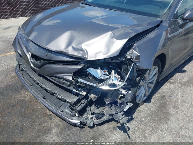 Toyota CAMRY LE 2020 4T1C11AK4LU319555 Image 6