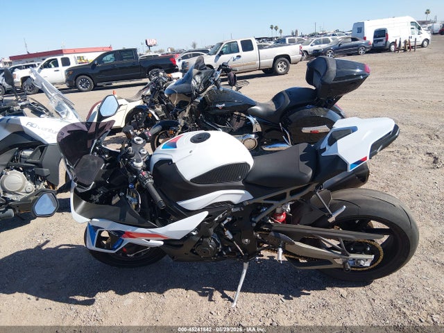 45241842 :رقم المزاد ، WB10P2303S6L17691 vin ، 2025 Bmw S 1000 Rr مزاد بيع
