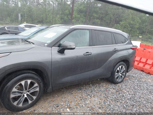 Toyota Highlander Xle 2023 5TDKDRAH9PS038016 Image 14