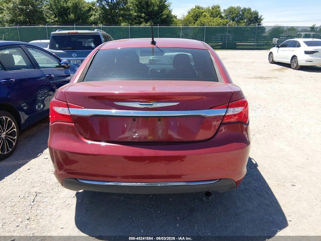 45241894 :رقم المزاد ، 1C3CCBABXEN212077 vin ، 2014 Chrysler 200 Lx مزاد بيع