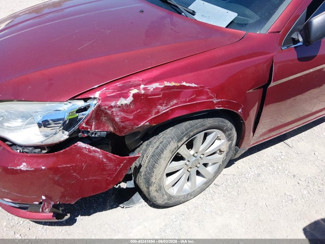 45241894 :رقم المزاد ، 1C3CCBABXEN212077 vin ، 2014 Chrysler 200 Lx مزاد بيع