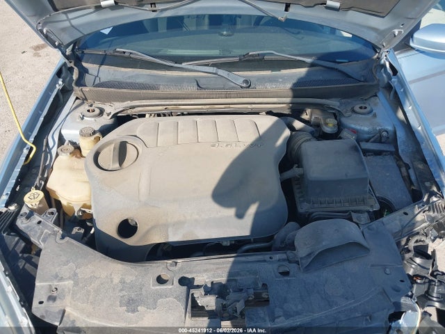 Продажа на аукционе авто 2013 Chrysler 200 Lx, vin: 1C3CCBAG6DN738281, номер лота: 45241912