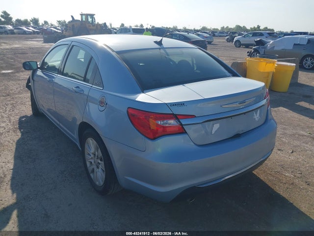 Продажа на аукционе авто 2013 Chrysler 200 Lx, vin: 1C3CCBAG6DN738281, номер лота: 45241912
