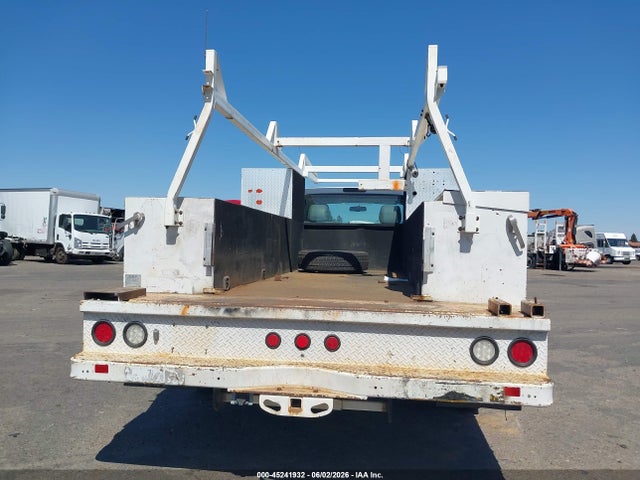 Ford F-450 Chassis Xl 2016 1FDUF4GT2GEB16641 Image 19