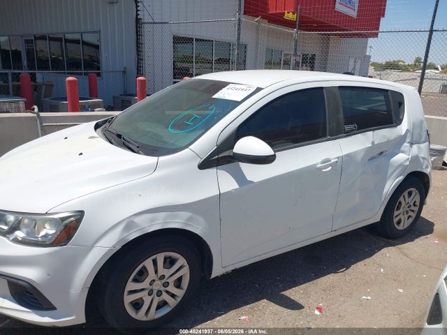 Chevrolet Sonic Lt Auto 2018 1G1JG6SHXJ4110515 Image 14
