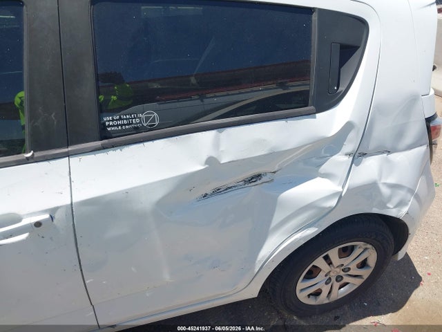 Chevrolet Sonic Lt Auto 2018 1G1JG6SHXJ4110515 Image 6