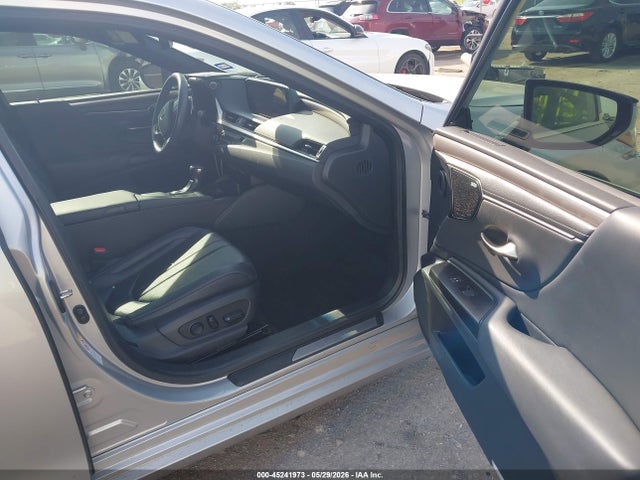 2019 Lexus Es 350 F Sport მანქანა იყიდება აუქციონზე, vin: 58ABZ1B15KU024546, აუქციონის ნომერი: 45241973