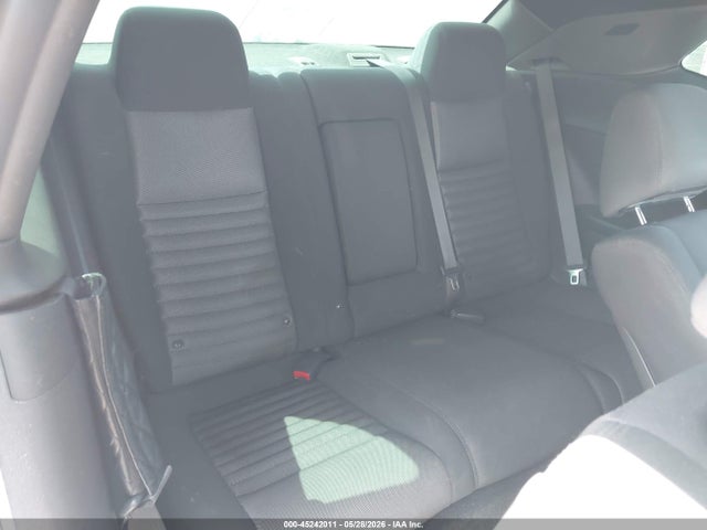 45242011 :رقم المزاد ، 2C3CDYAG3EH112181 vin ، 2014 Dodge Challenger Sxt مزاد بيع