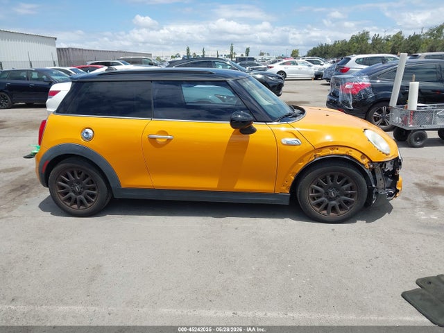 Mini Hardtop Cooper S 2015 WMWXP7C55F2A34913 Image 14