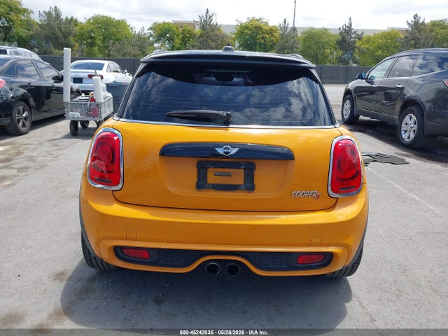 Mini Hardtop Cooper S 2015 WMWXP7C55F2A34913 Image 17