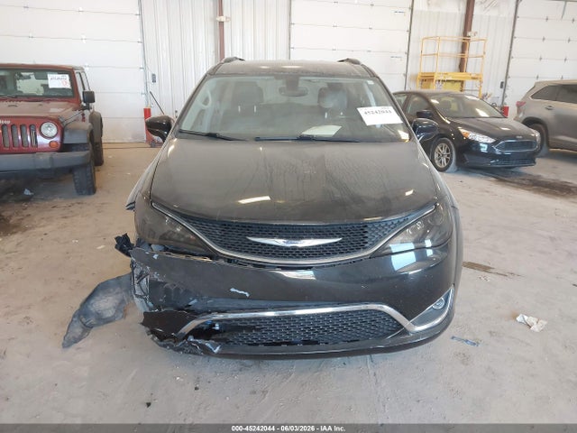 Продаж на аукціоні авто 2019 Chrysler Pacifica Touring L, vin: 2C4RC1BG2KR550503, номер лоту: 45242044