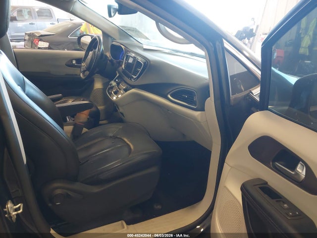 Продаж на аукціоні авто 2019 Chrysler Pacifica Touring L, vin: 2C4RC1BG2KR550503, номер лоту: 45242044