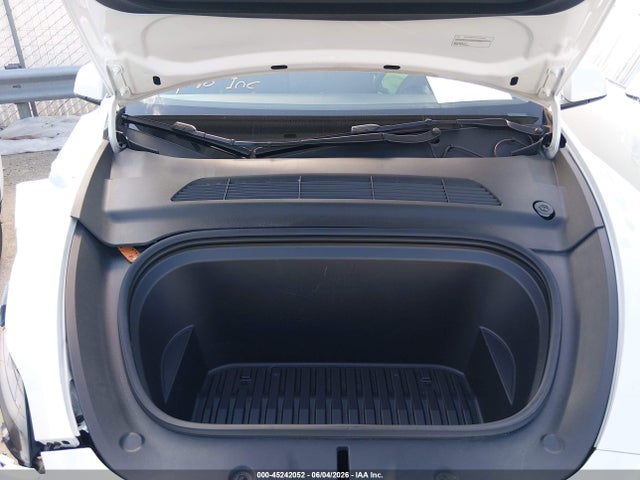 2022 Tesla Model Y Performance Dual Motor All-wheel Drive მანქანა იყიდება აუქციონზე, vin: 7SAYGDEF0NF308168, აუქციონის ნომერი: 45242052