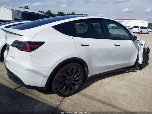 2022 Tesla Model Y Performance Dual Motor All-wheel Drive მანქანა იყიდება აუქციონზე, vin: 7SAYGDEF0NF308168, აუქციონის ნომერი: 45242052