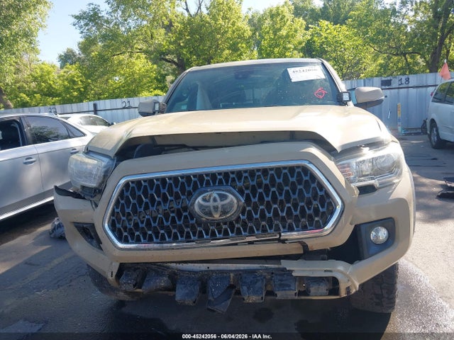 3TMCZ5AN4KM246303 Toyota Tacoma Trd Off Road