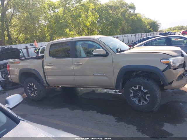 3TMCZ5AN4KM246303 Toyota Tacoma Trd Off Road