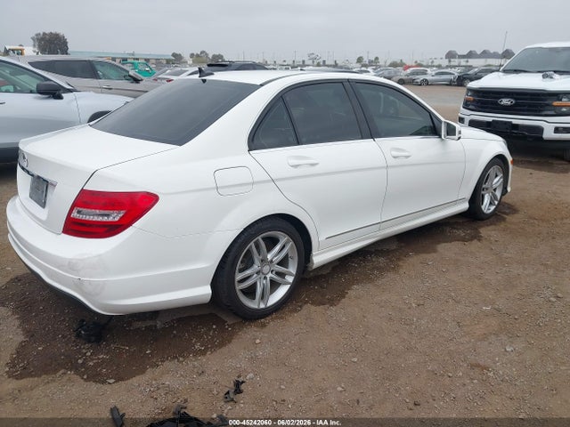 WDDGF4HBXEG211950 Mercedes-Benz C 250 Sport