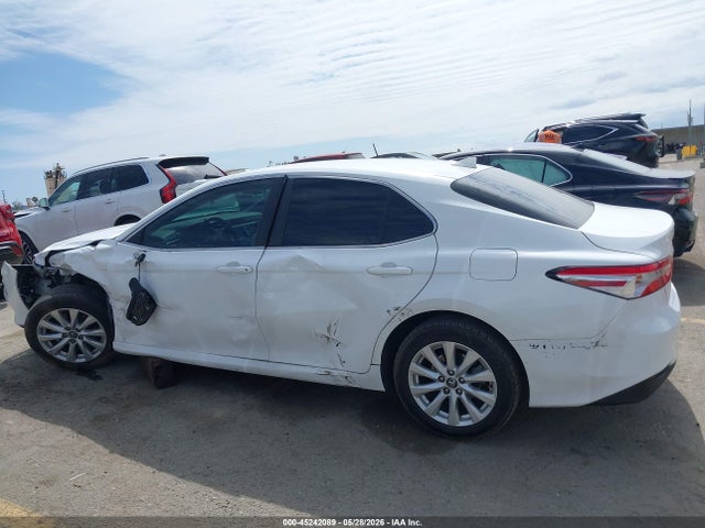 Toyota CAMRY LE 2020 4T1C11AK8LU343552 Image 13